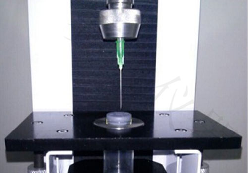 賽成MED-02醫(yī)藥包裝性能測(cè)試儀配置穿刺力夾具測(cè)試丁基膠塞穿刺力試驗(yàn)過程圖示 賽成MED-02醫(yī)藥包裝性能測(cè)試儀配置穿刺力夾具測(cè)試丁基膠塞穿刺力試驗(yàn)過程圖示