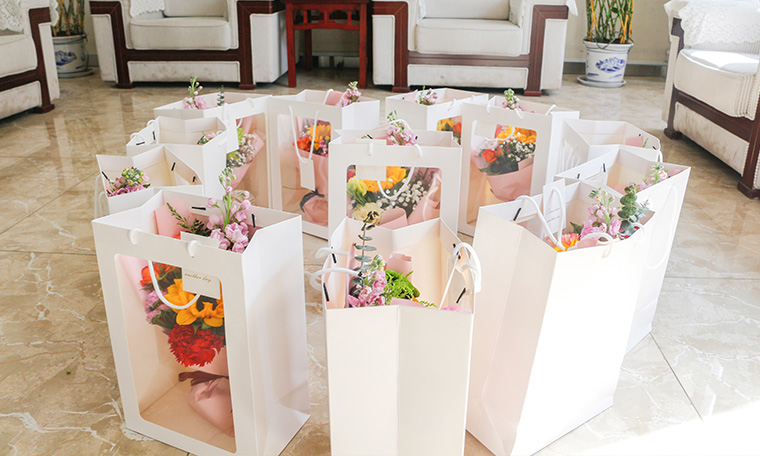 愛在三八節(jié)，情暖半邊天 濟南賽成為女員工送上節(jié)日祝福